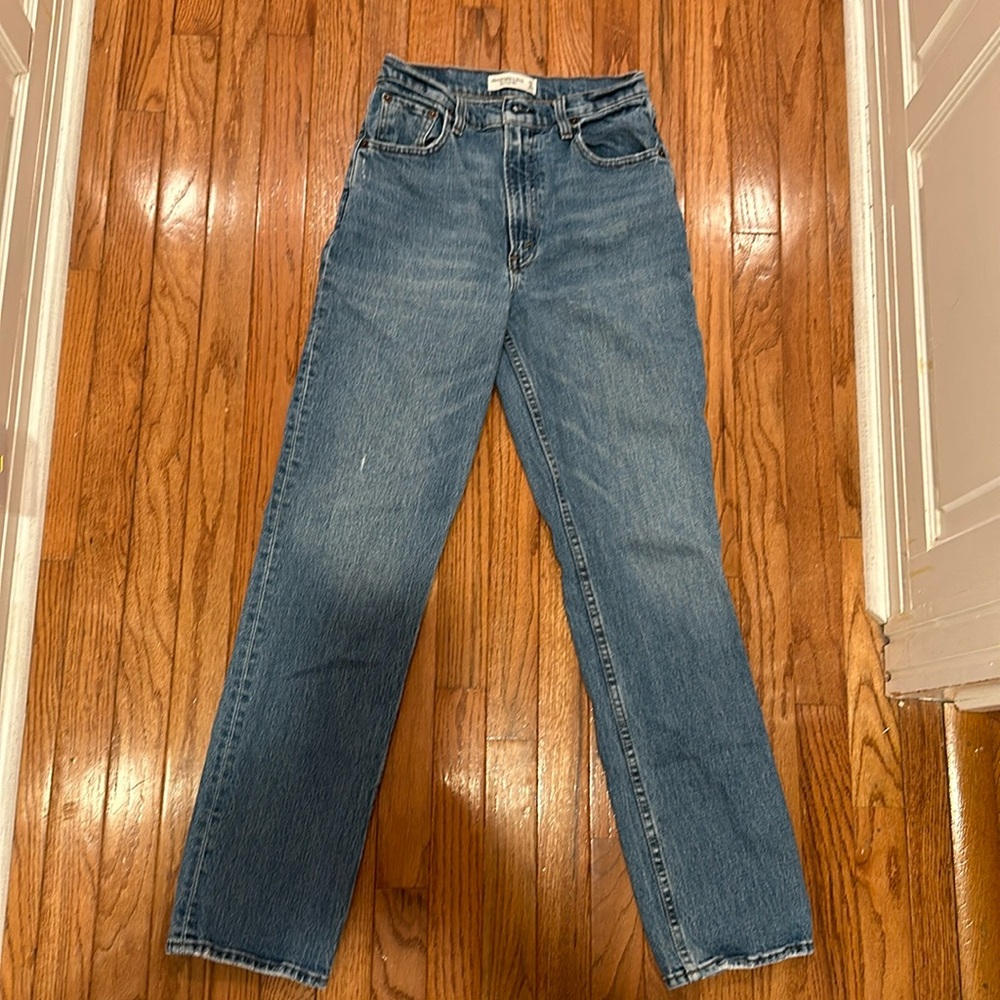 Abercrombie and Fitch 90 straight jeans